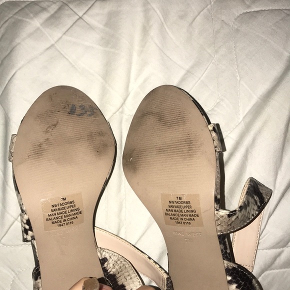 Snakeskin print heels - Picture 3 of 4